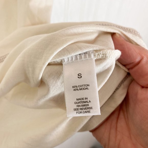 LOGO short sleeve top size‎ small ivory with tan stitching - Picture 4 of 5